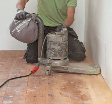 Seunustojen hiominen puulattian hionta